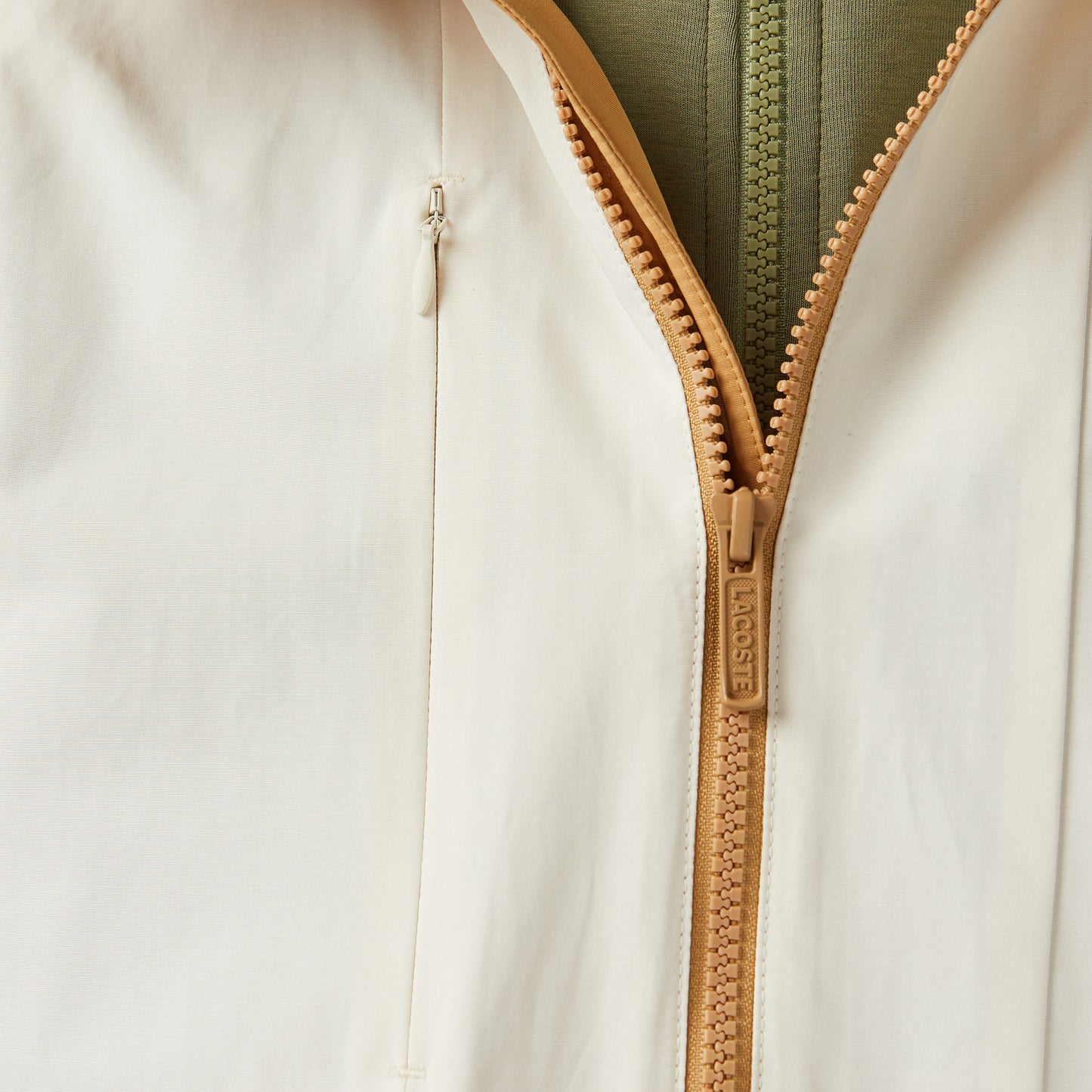 Lacoste Erkek Relaxed Fit Kapüşonlu Renk Bloklu Krem Mont