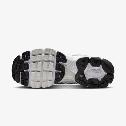 Nike Air Max Moto 2k Kadın Beyaz Spor Ayakkabı