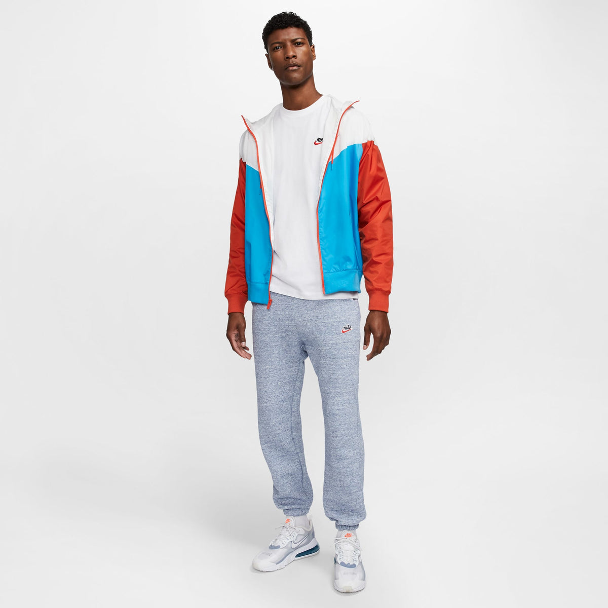 Nike Sportswear Club Erkek Beyaz Günlük T-shirt