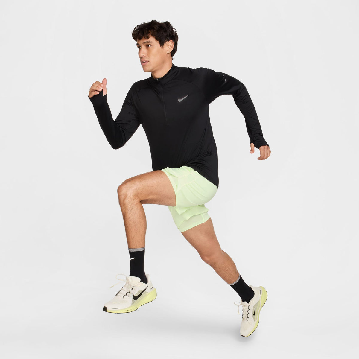 Nike Stride Erkek Siyah Koşu Sweatshirt