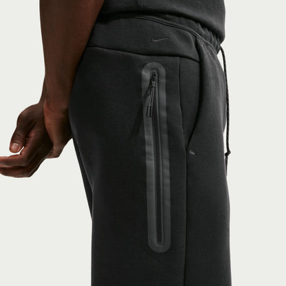 Nike Tech Erkek Siyah Şort