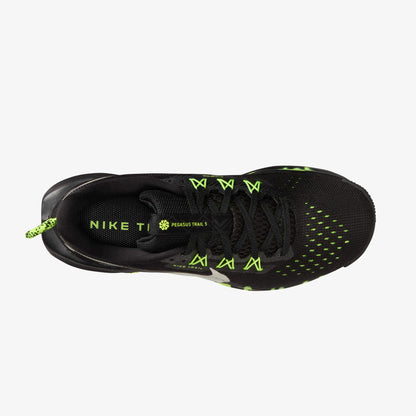 Nike Pegasus Trail 5 Kadın Siyah Koşu Ayakkabısı