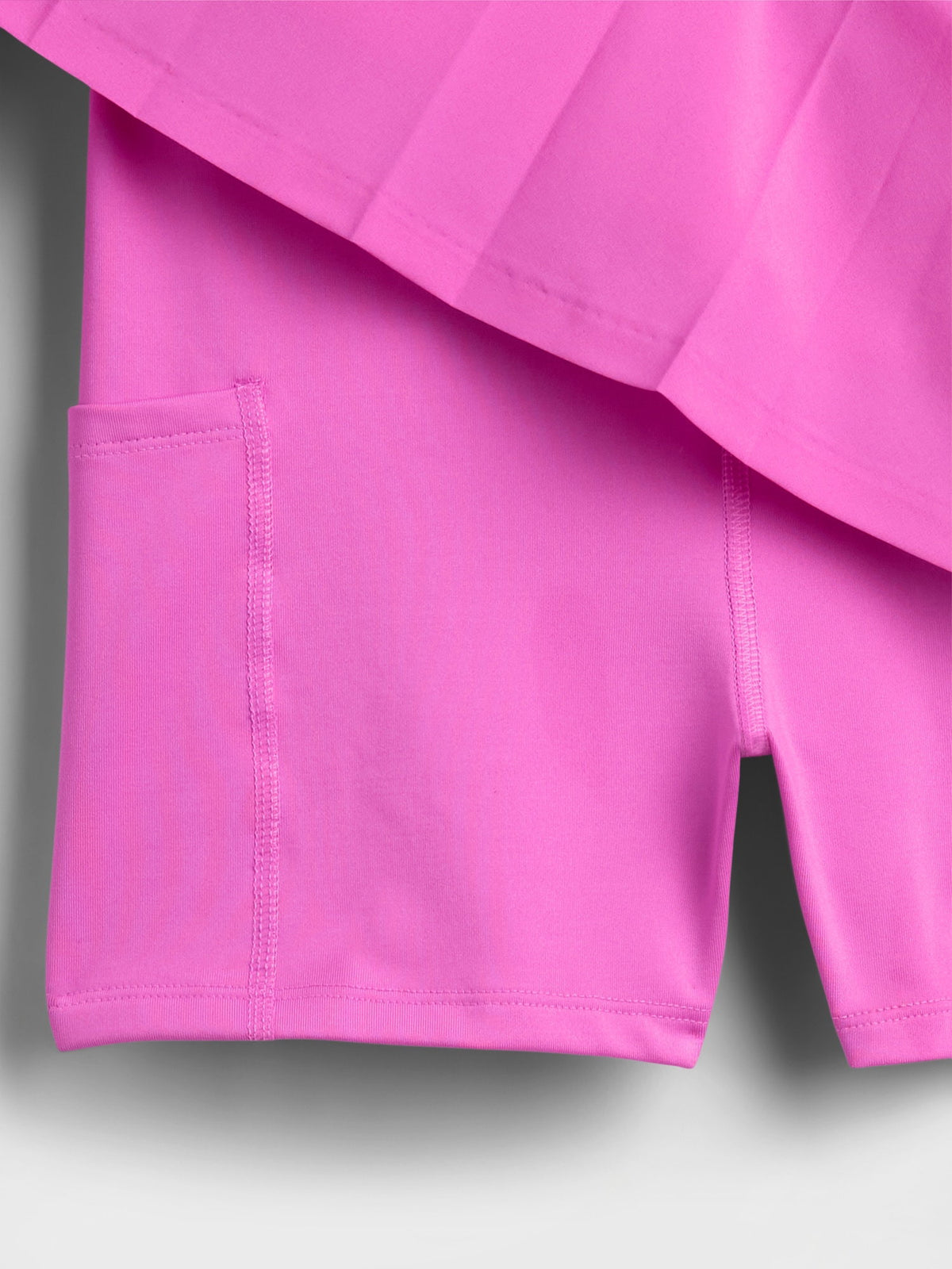 Pembe Pileli Tenis Elbise