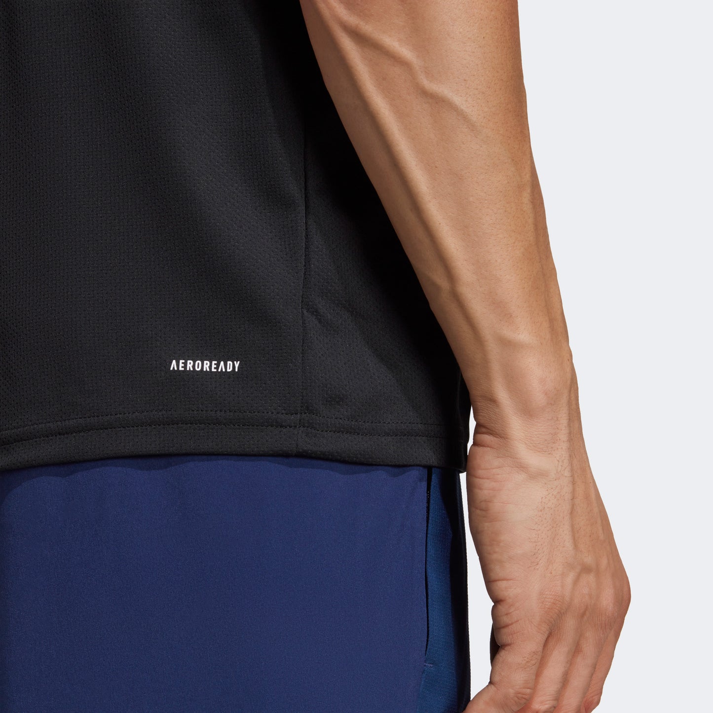 Adidas Training Essentials Erkek Siyah T-shirt