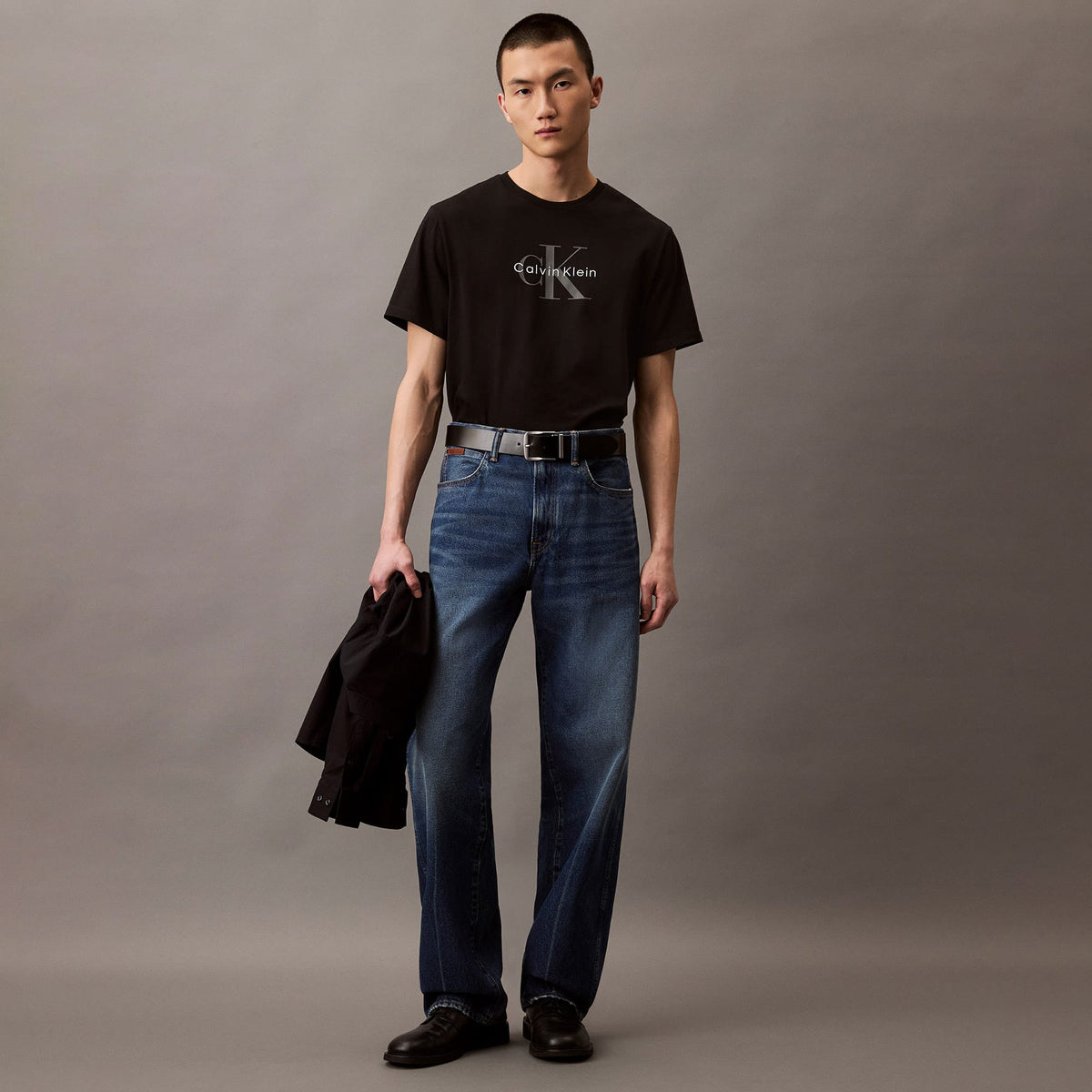 Calvin Klein Hero Monologo Erkek Siyah T-shirt