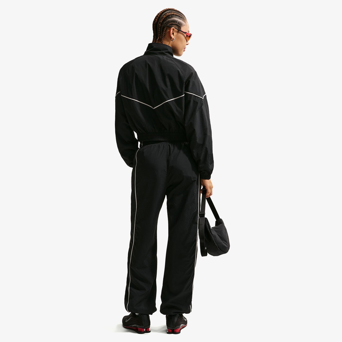Nike Windrunner Kadın Siyah Ceket