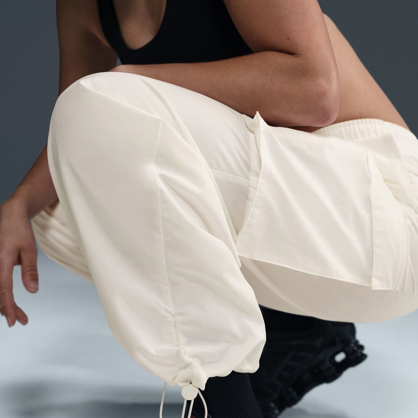 Nike Sportswear Everything Kadın Beyaz Pantolon