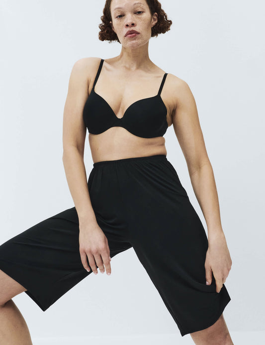 Body Invisibles Şort