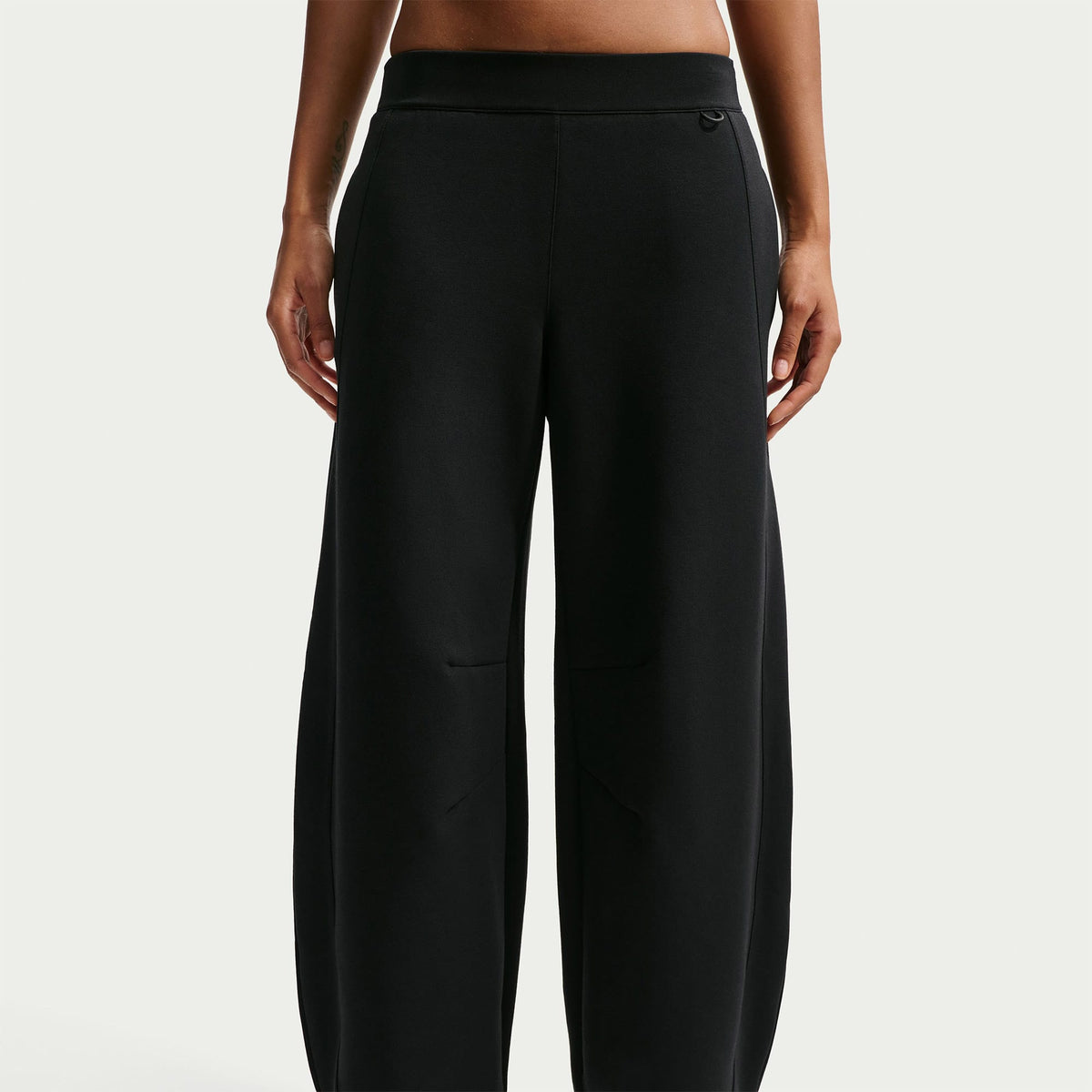 Nike Dri Fit 24.7 Impossibly Soft Wide Leg Kadın Siyah Eşofman Altı
