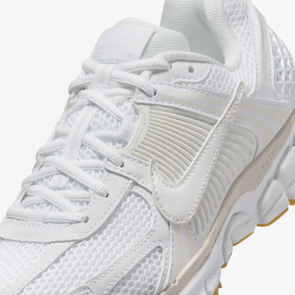 Nike Zoom Vomero 5 Kadın Beyaz Spor Ayakkabı
