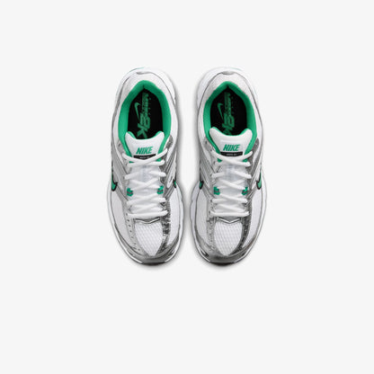Nike Air Max Moto 2k Kadın Beyaz Spor Ayakkabı