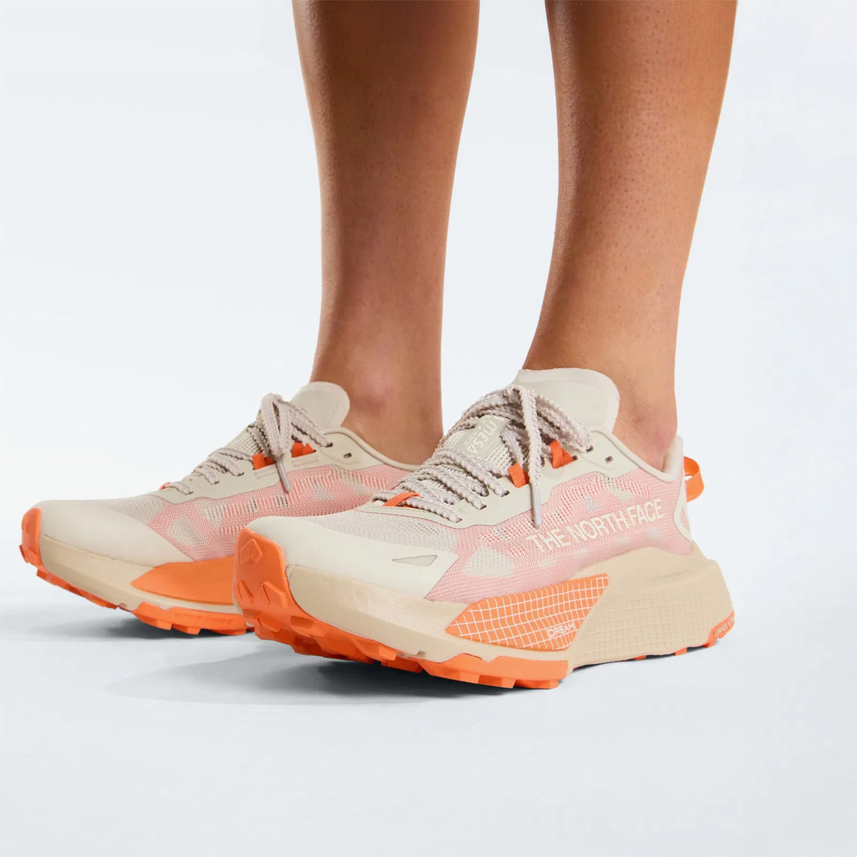 The North Face Altamesa 500 V1 Kadın Bej Gri Koşu Ayakkabısı