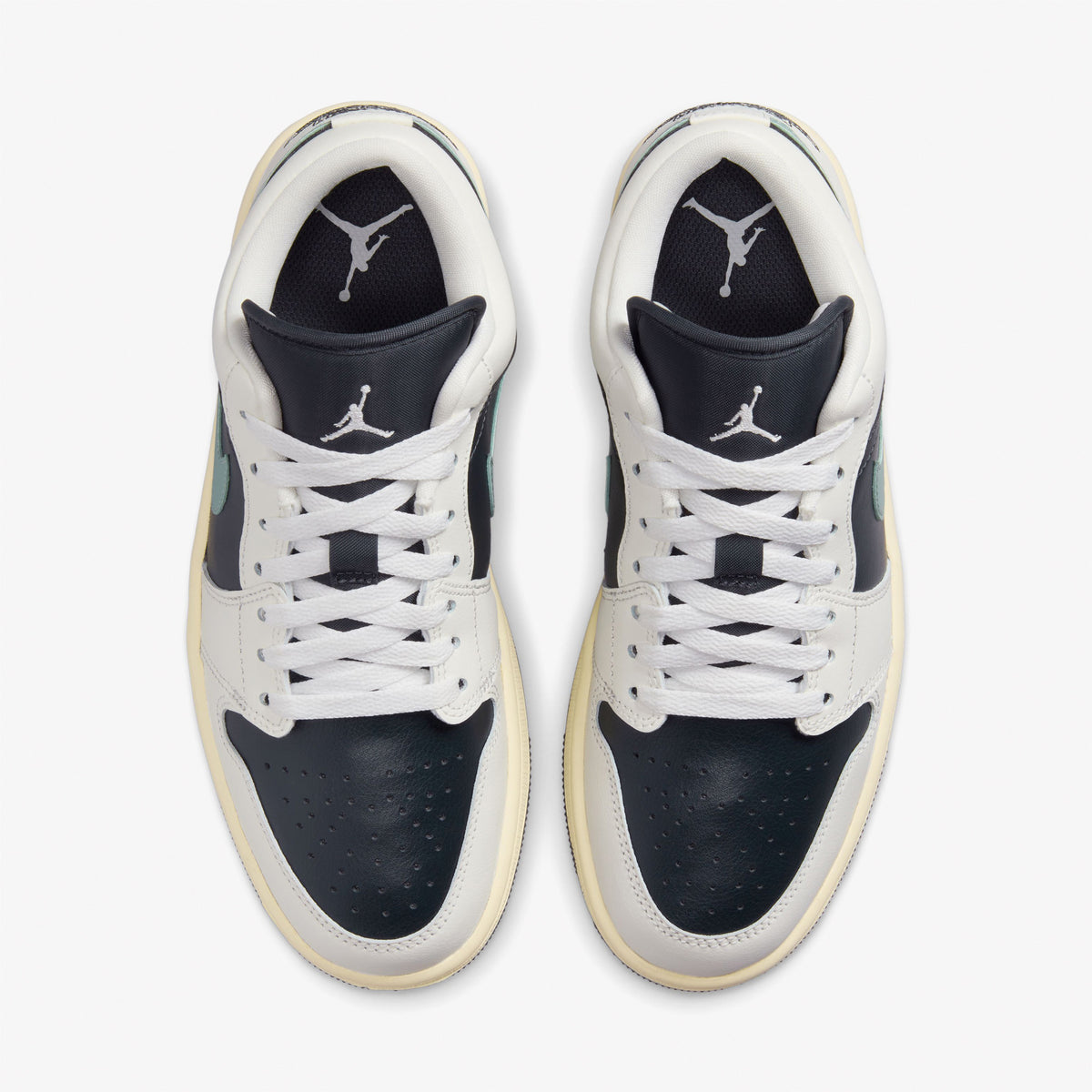 Jordan Air Jordan 1 Low Kadın Krem Sneaker