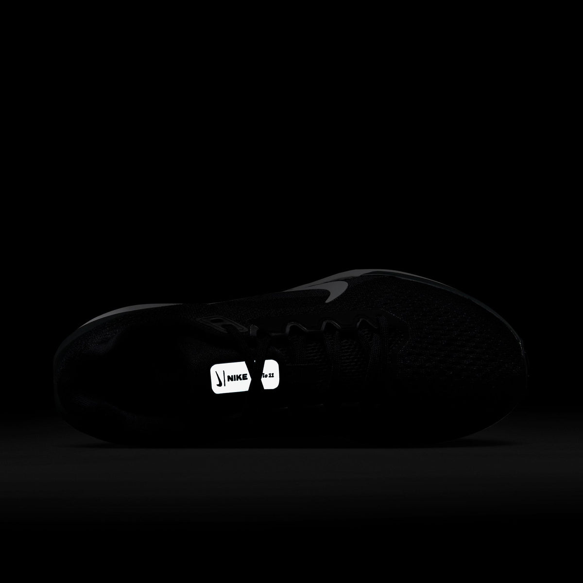 Nike Air Winflo 11 Kadın Siyah Koşu Ayakkabısı