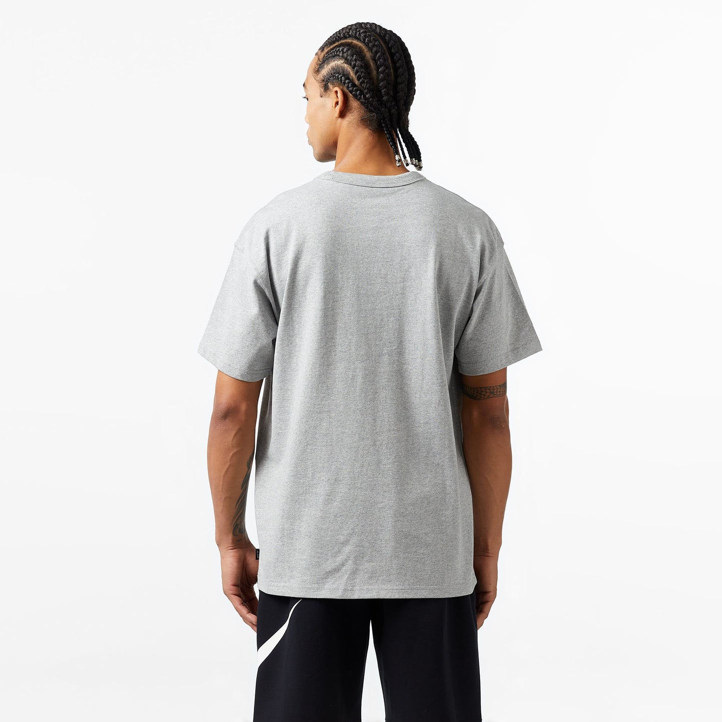 Nike Sportswear Premium Essentials Erkek Gri T-shirt