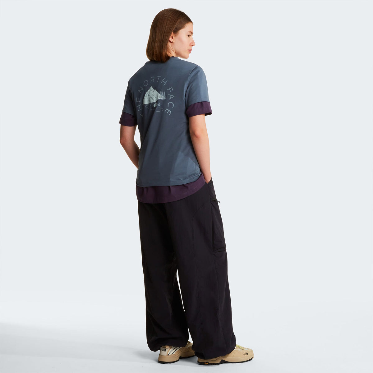 The North Face Monte Regular Kadın Gri T-shirt