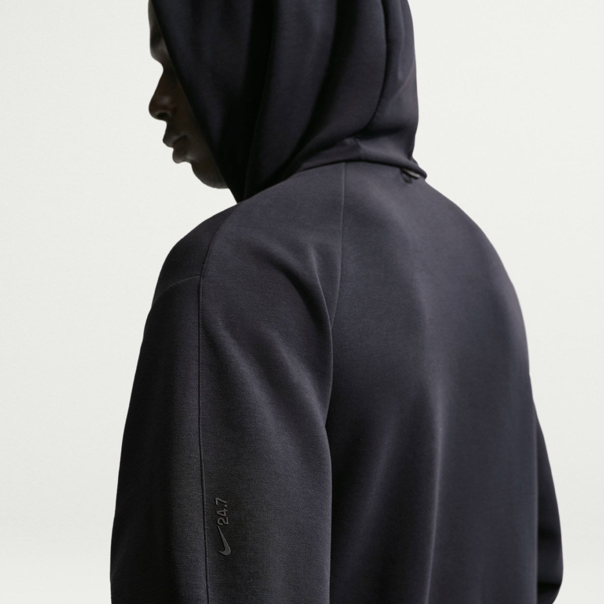 Nike Dri Fit 24.7 Erkek Siyah Sweatshirt