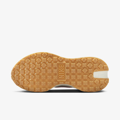 Nike Phoenix Waffle Kadın Beyaz Spor Ayakkabı