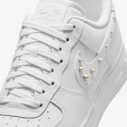 Nike Air Force 1 '07 Kadın Beyaz Spor Ayakkabı
