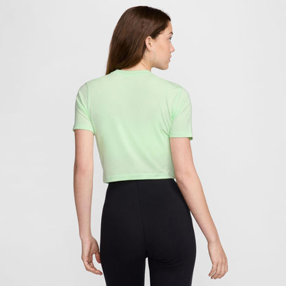 Nike Sportswear Essential Kadın Yeşil T-shirt