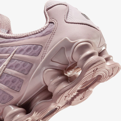 Nike Shox Kadın Kırmızı Spor Ayakkabı