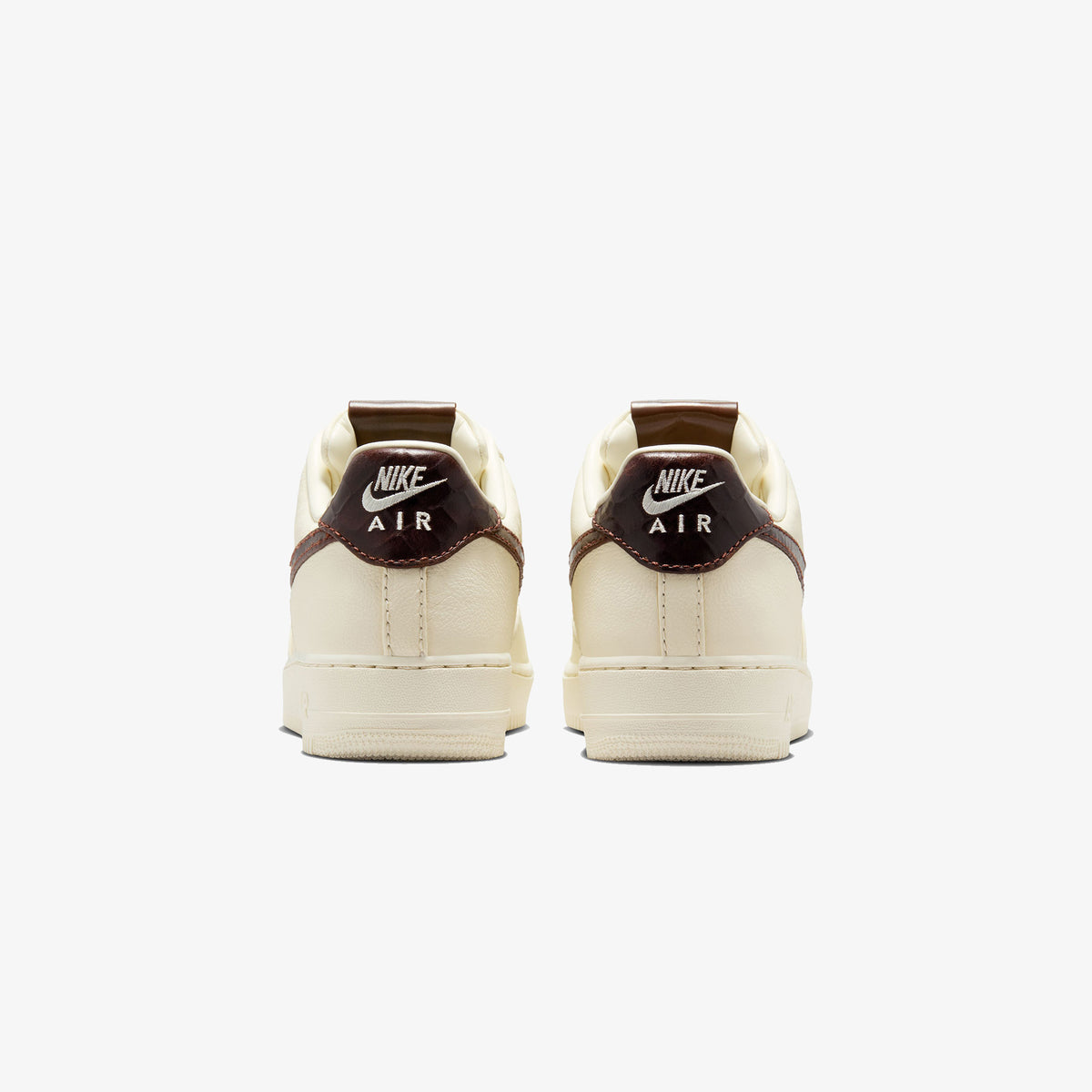 Nike Air Force 1 '07 Erkek Beyaz Spor Ayakkabı