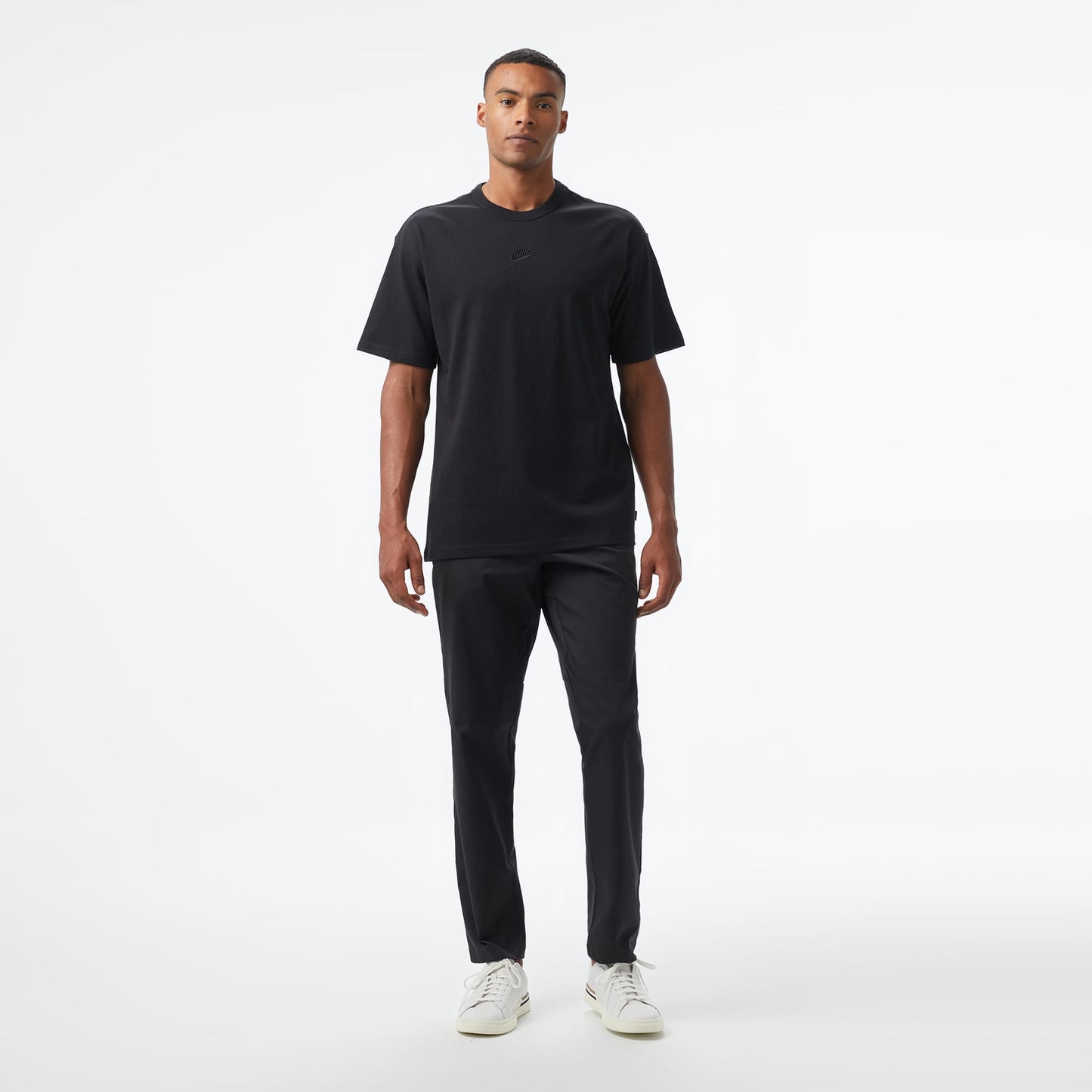 Nike Sportswear Premium Essentials Erkek Siyah T-shirt