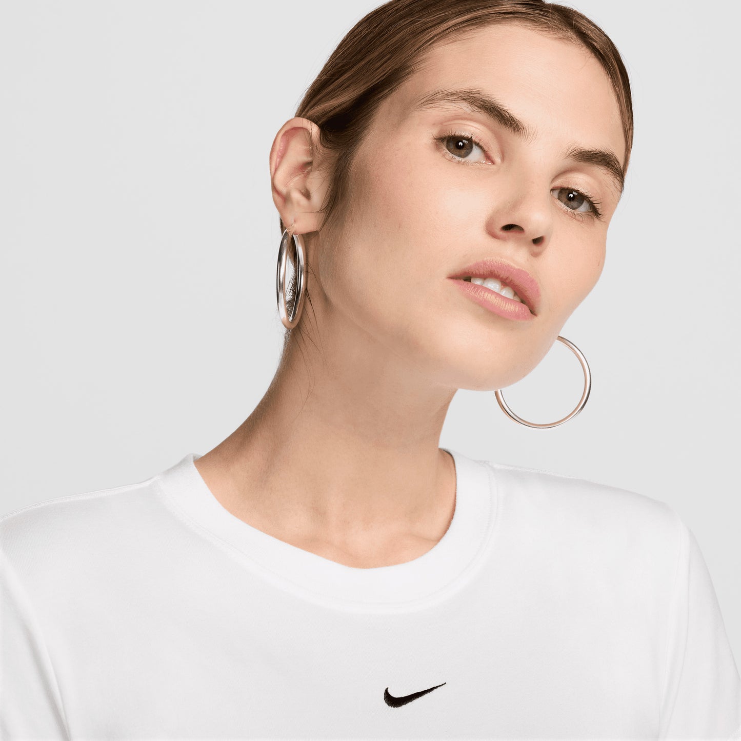 Nike Sportswear Chill Knit Kadın Beyaz T-shirt