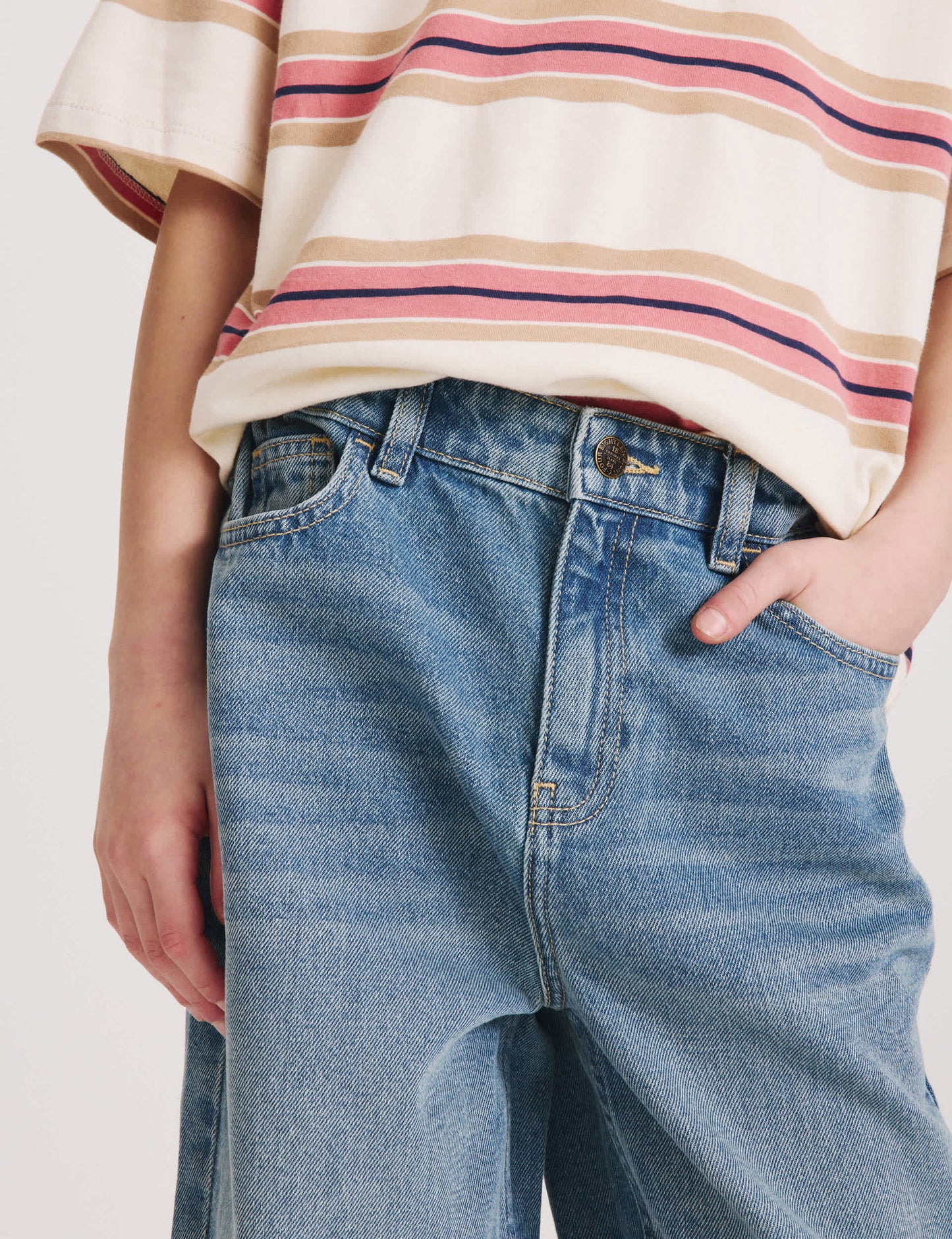 Barrel Leg Jeans