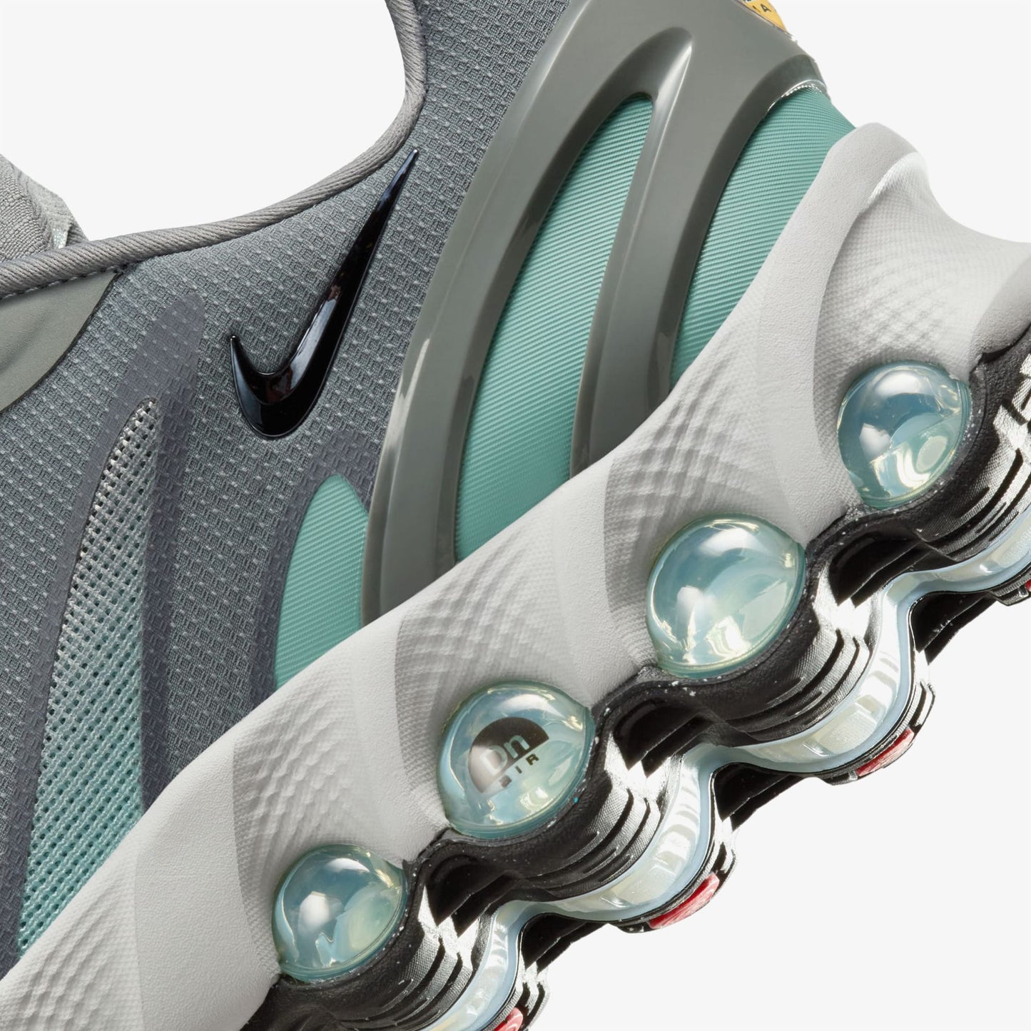 Nike Air Max Dn 8 Erkek Gri Spor Ayakkabı