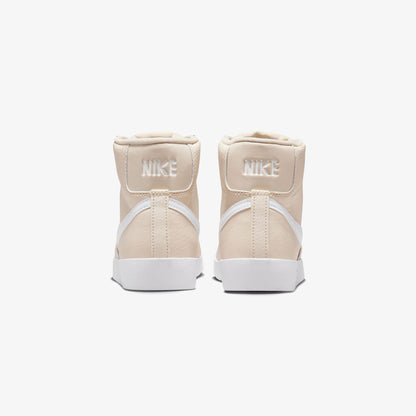 Nike Blazer Mid '77 Next Nature Kadın Beyaz Spor Ayakkabı