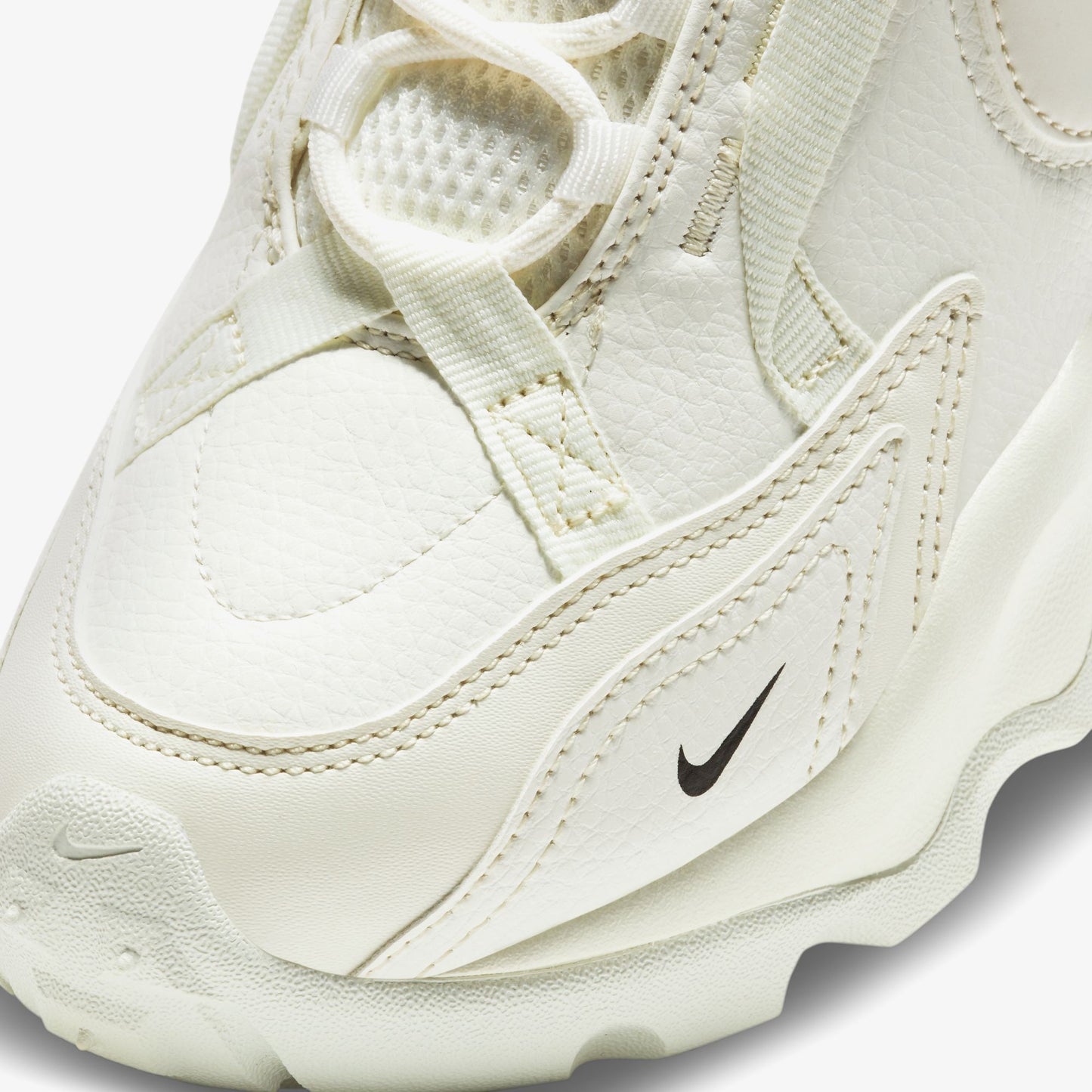 Nike Tc 7900 Kadın Beyaz Sneaker