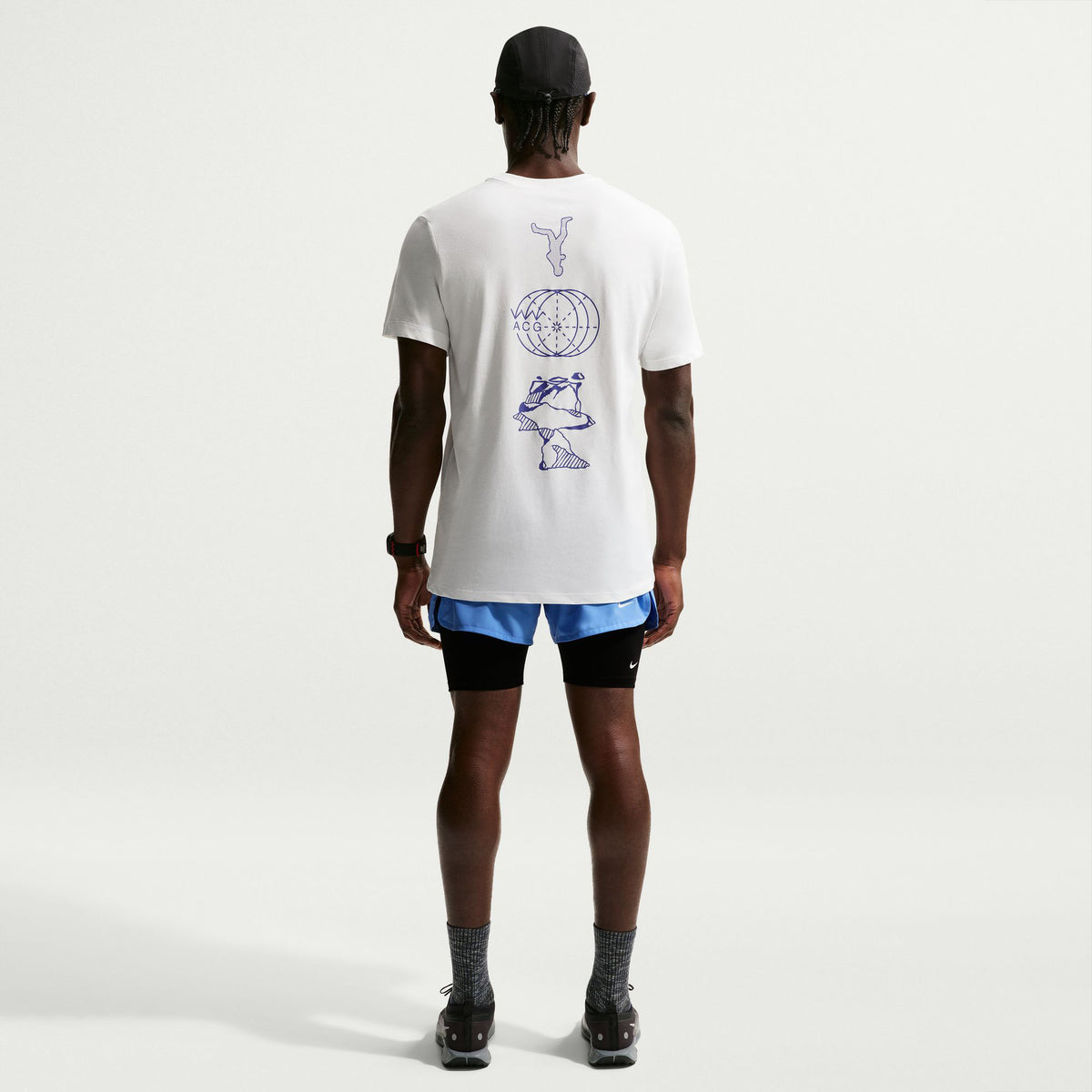 Nike Acg Dri-fıt Graphic Erkek Beyaz T-shirt