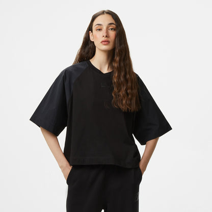 Emporio Armani Raglan Bloklu Kadın Siyah Crop T-shirt