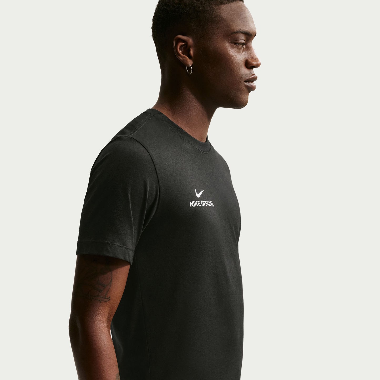 Nike Club Erkek Siyah T-shirt