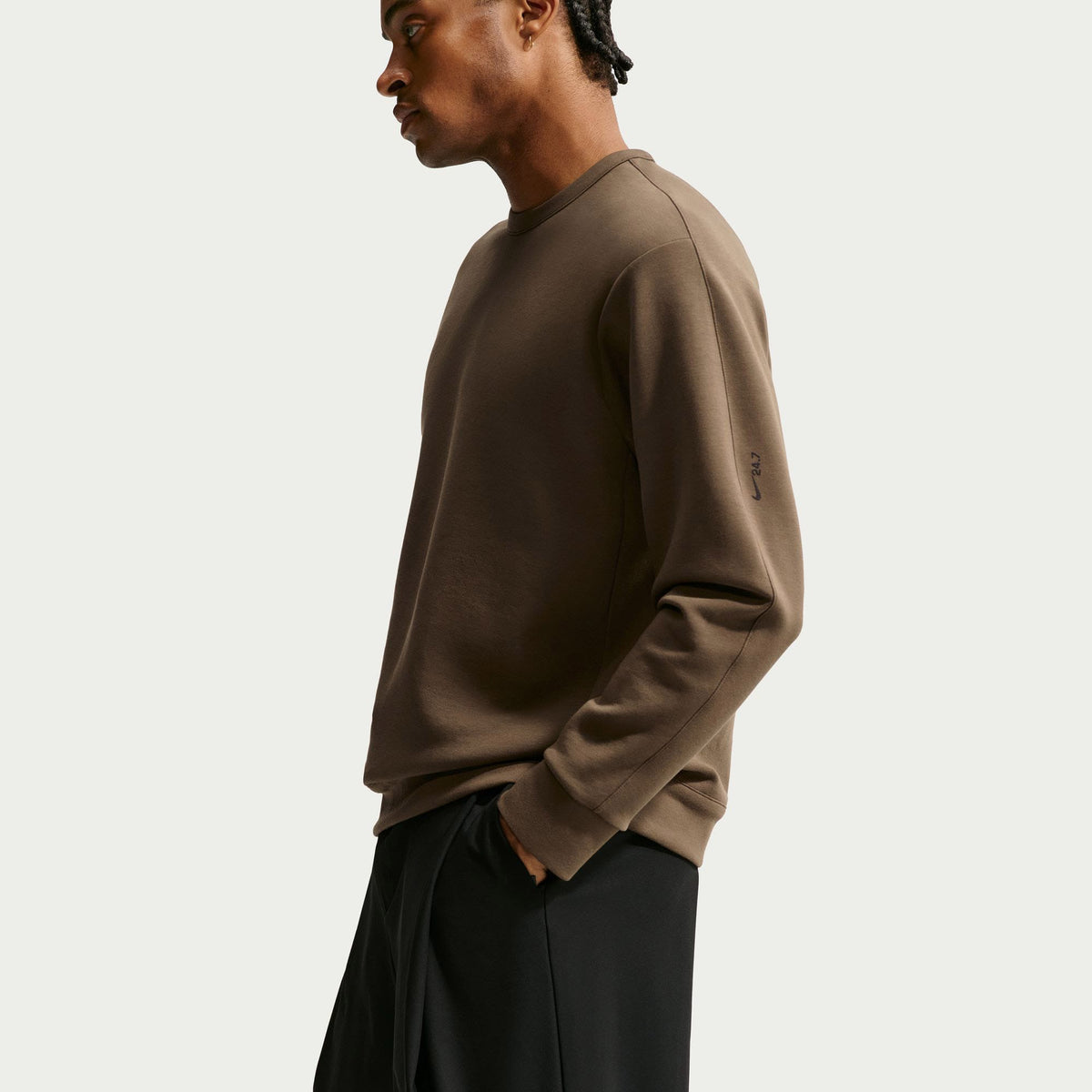 Nike Dri Fit 24.7 Is Crew Erkek Siyah Sweatshirt