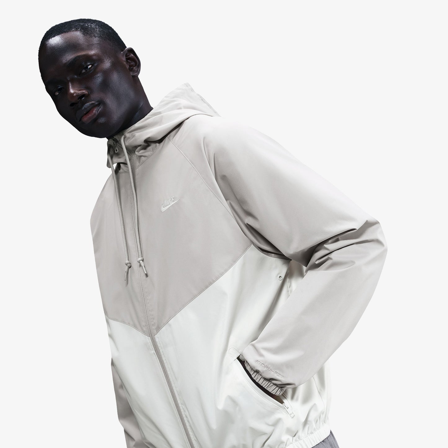 Nike Windrunner Erkek Siyah Ceket
