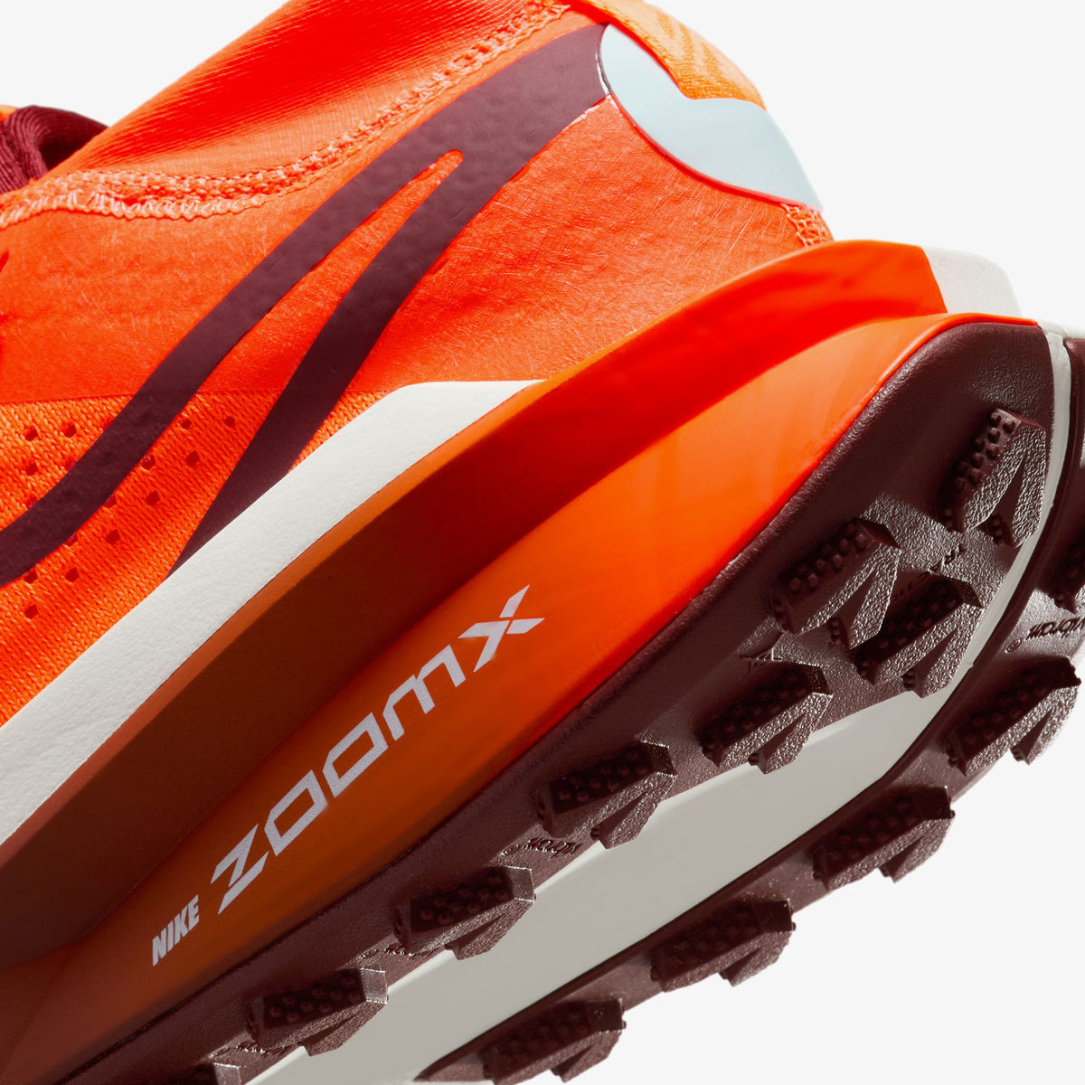 Nike Zoomx Zegama Trail 2 Erkek Turuncu Koşu Ayakkabısı