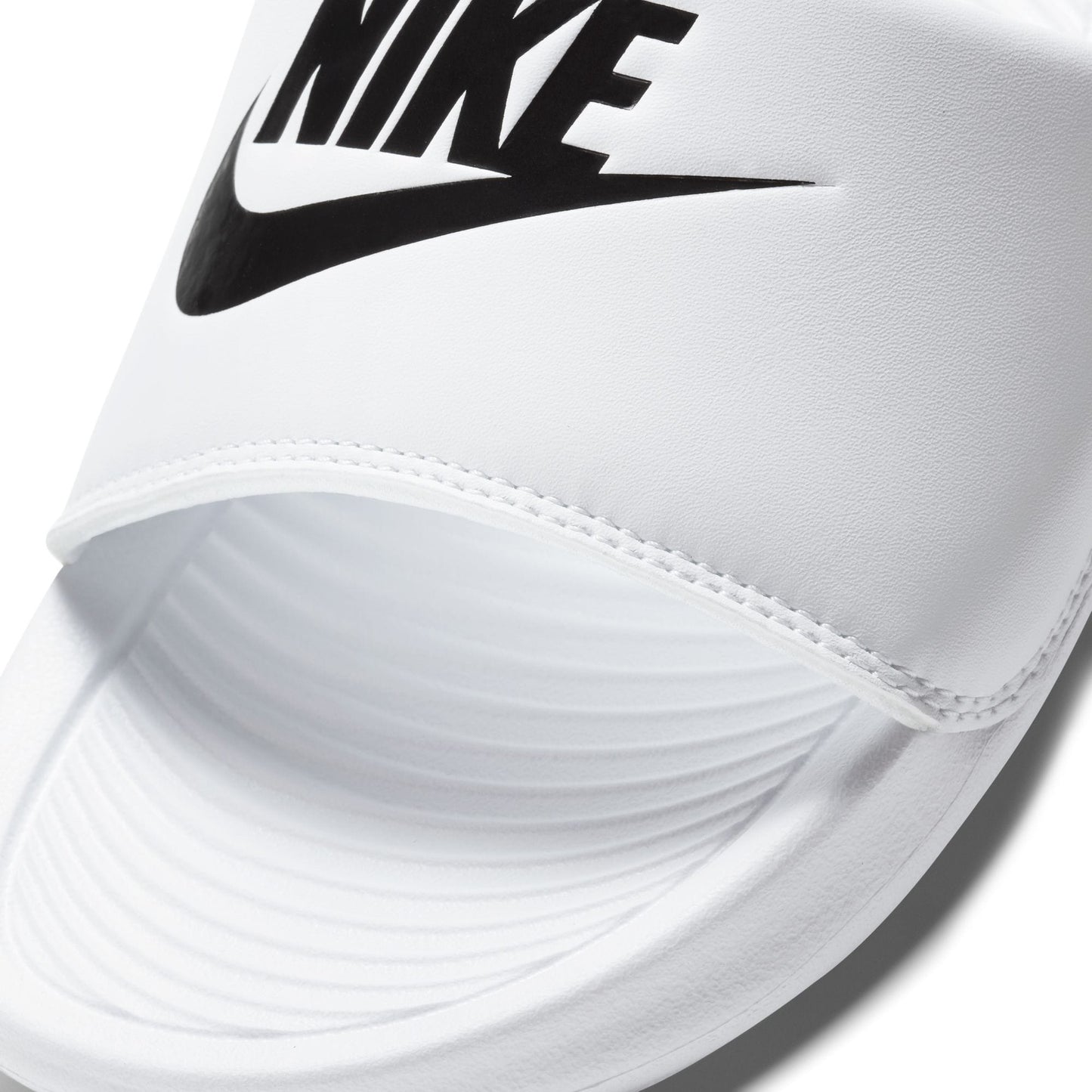 Nike Victori One Kadın Beyaz Terlik