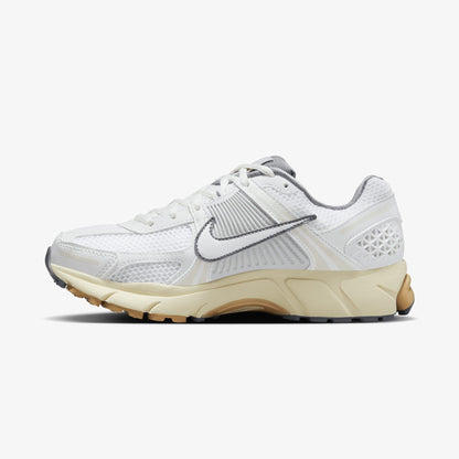 Nike Zoom Vomero 5 Kadın Beyaz Sneaker