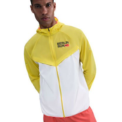 Nike Stride Erkek Beyaz Koşu Ceketi