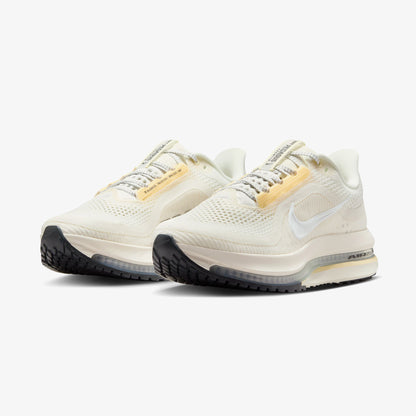 Nike Pegasus Premium Kadın Beyaz Koşu Ayakkabısı
