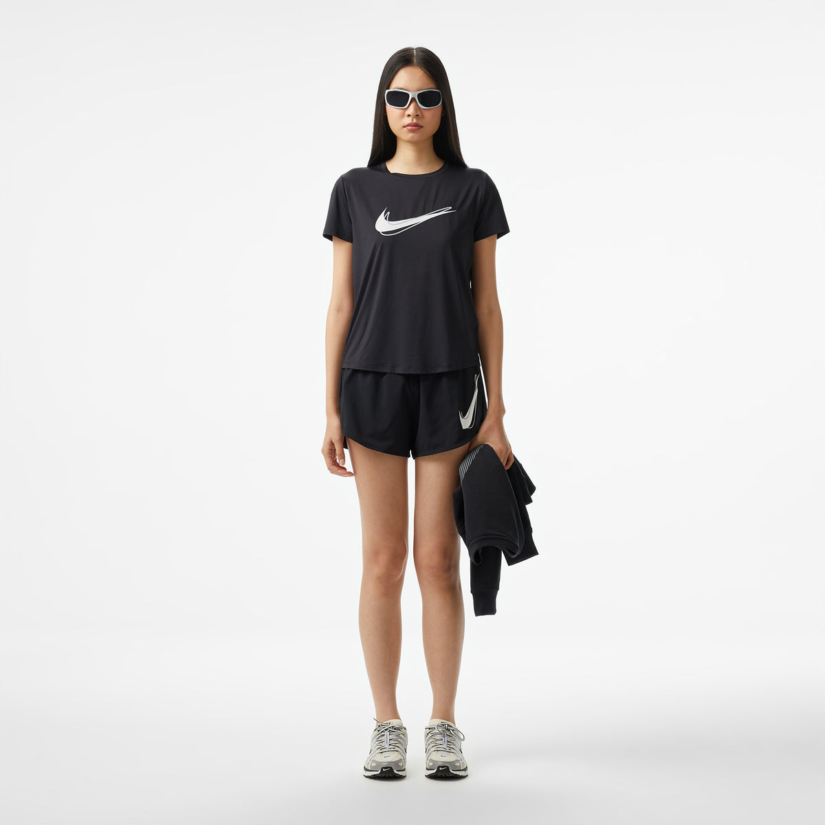 Nike One Swoosh Kadın Siyah Koşu T-shirt