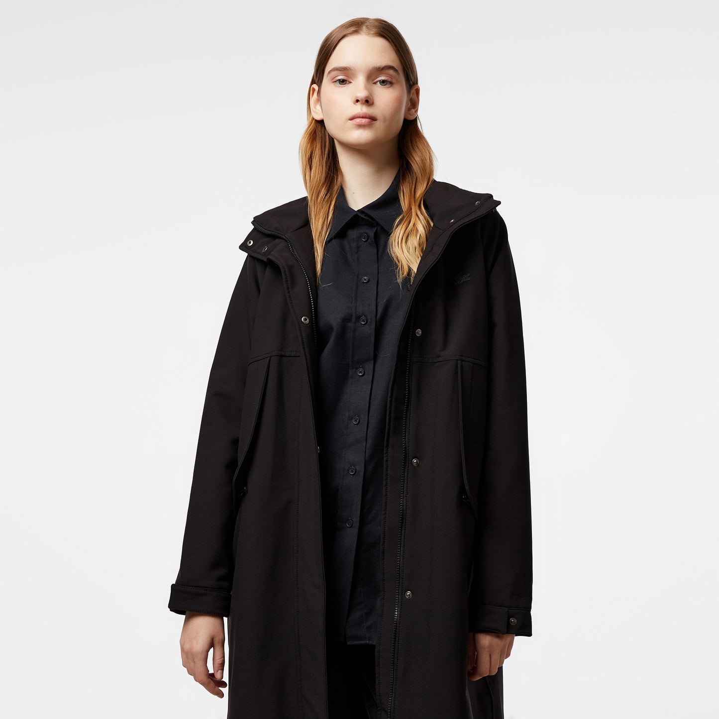 Lacoste Kadın Relaxed Fit Kapüşonlu Siyah Yağmurluk