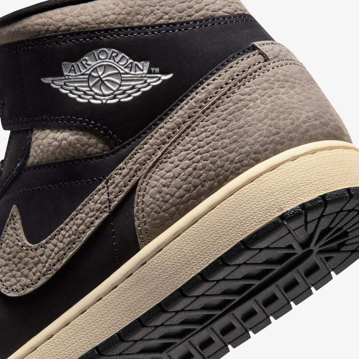 Jordan Air Jordan 1 Erkek Siyah Spor Ayakkabı