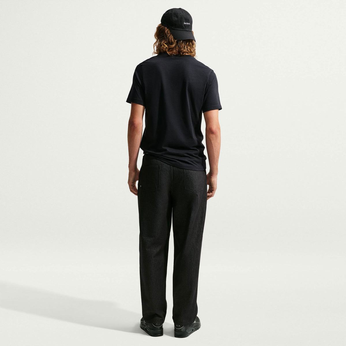 Nike Club Photo Erkek Siyah T-shirt