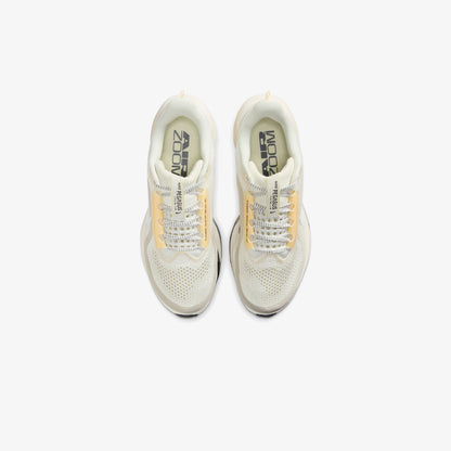 Nike Pegasus Premium Kadın Beyaz Koşu Ayakkabısı
