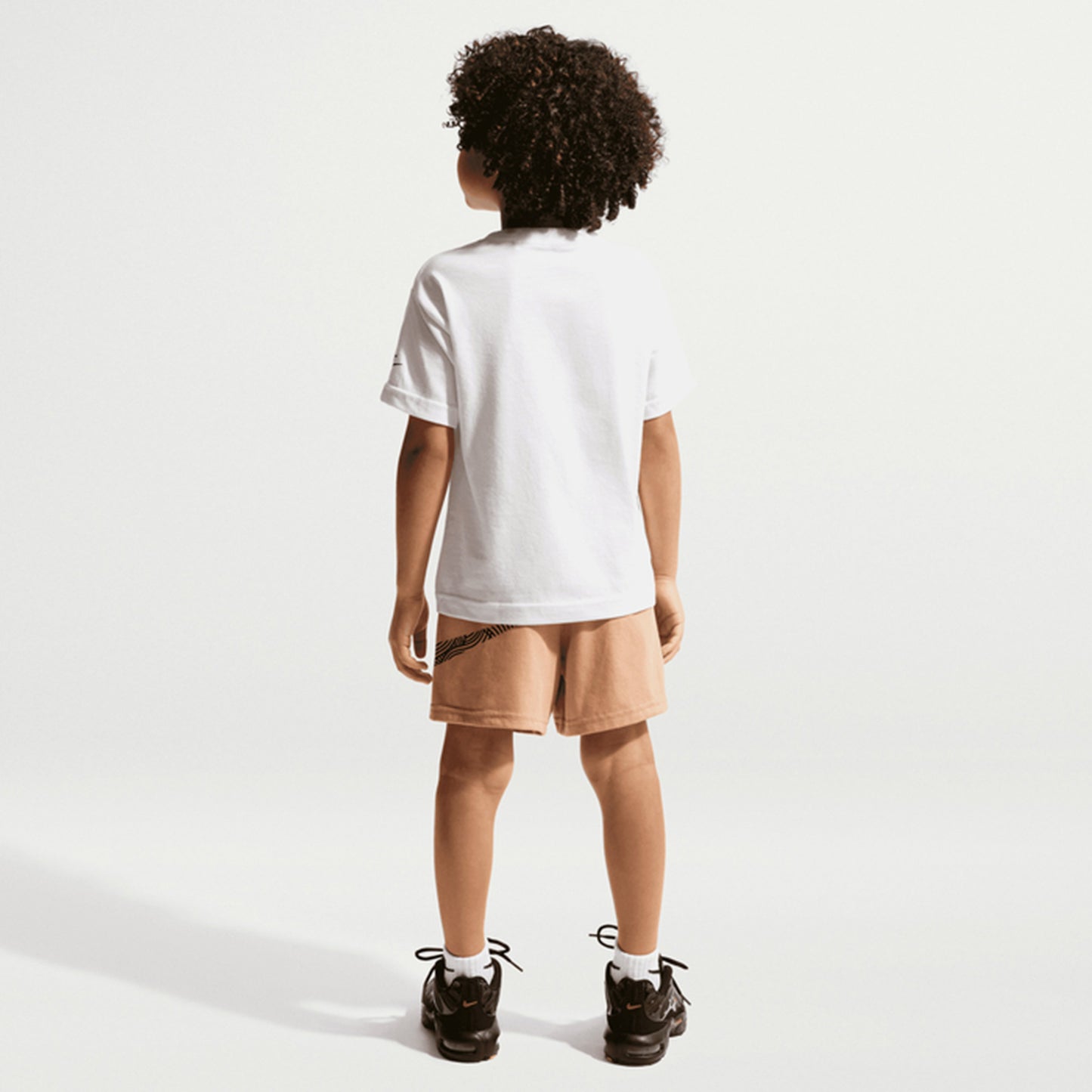 Nike Sportswear In The Zone Çocuk Beyaz Şort Takımı