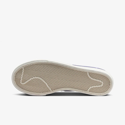 Nike Blazer Low Platform Kadın Beyaz Spor Ayakkabı