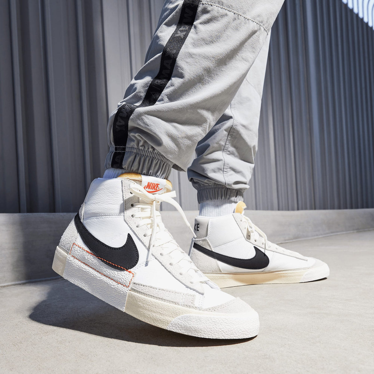 Nike Blazer 77 Pro Club Erkek Beyaz Spor Ayakkabı